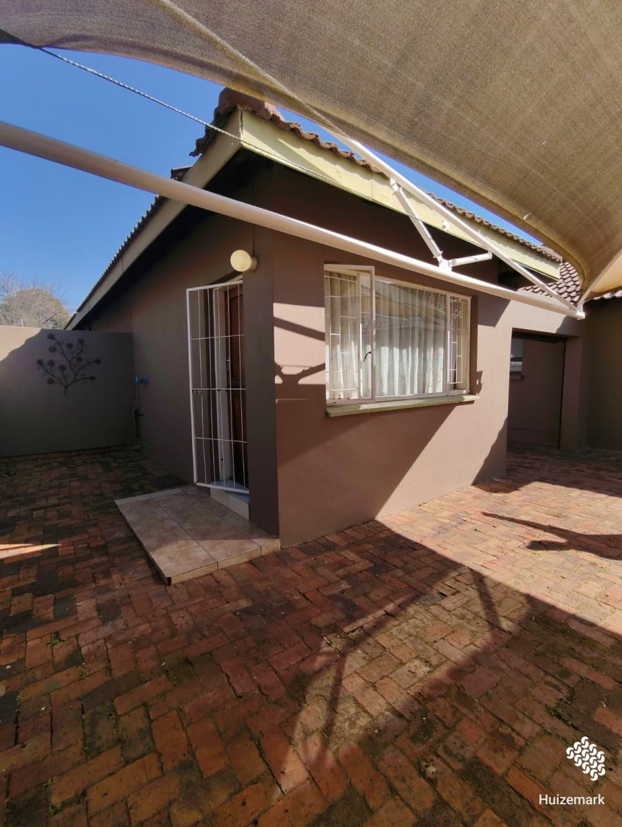 5 Bedroom Property for Sale in Vaalpark Free State